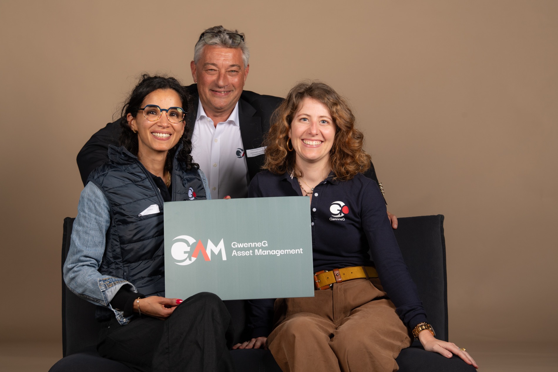 GAM, équipe constituée de Sanae, Fabrice et Zoé présente à EquipHotel